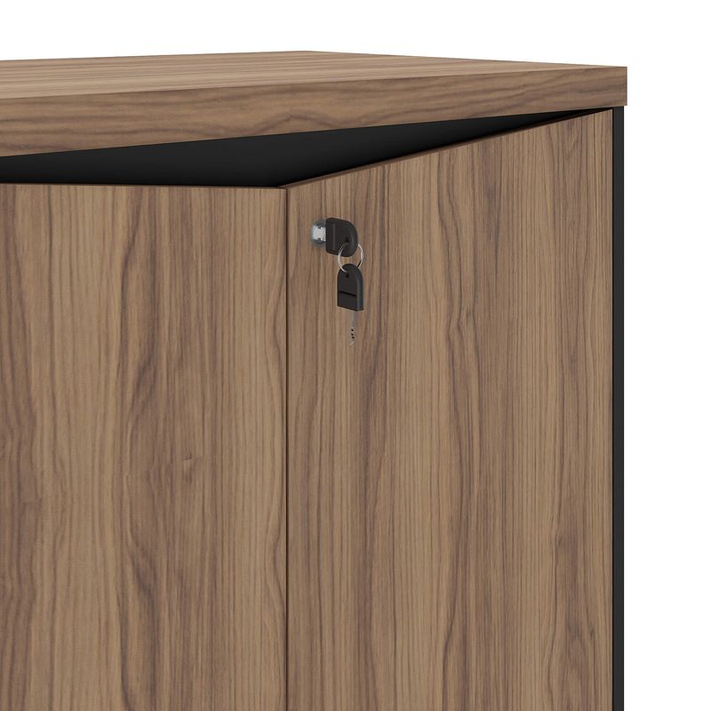 Armario-2-Portas-Y37---F.I.-Detalhe-Porta-e-Chave